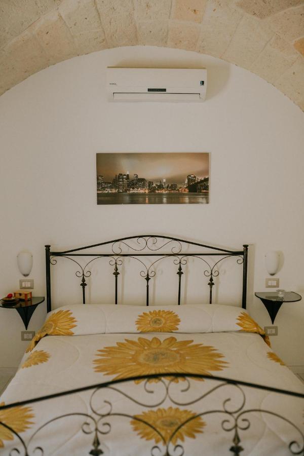 Bed and Breakfast Le Camporelle In Citta Lecce Exterior foto